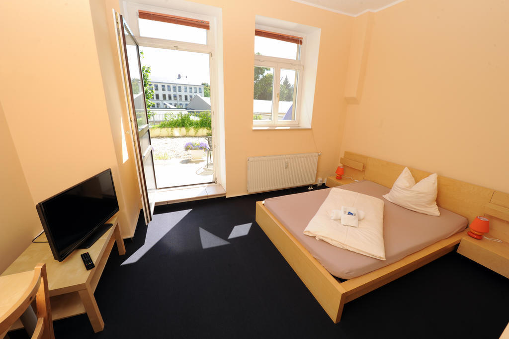 Hotel My Bed Dresden Værelse billede